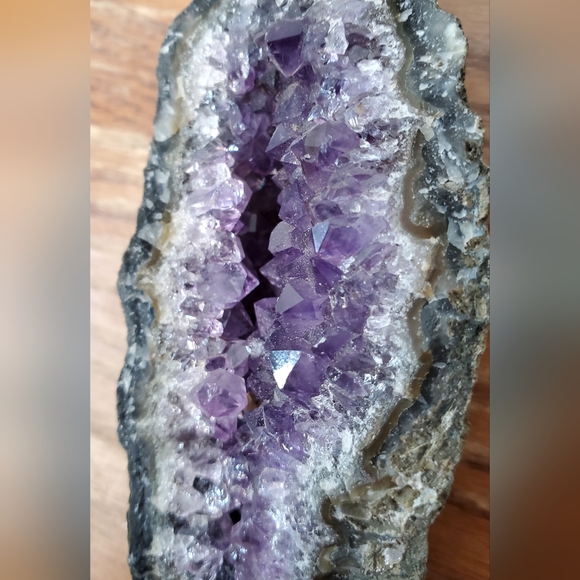 Amethyst Crystals Slice - Picture 4 of 15